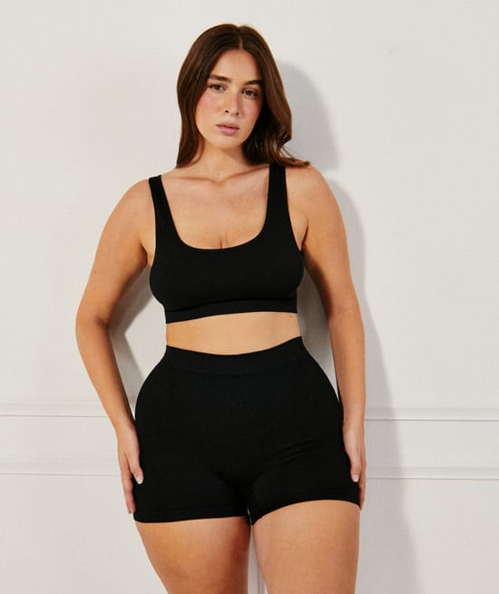 Seamless bra;