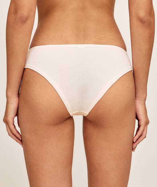 Set of 7 cotton panties;