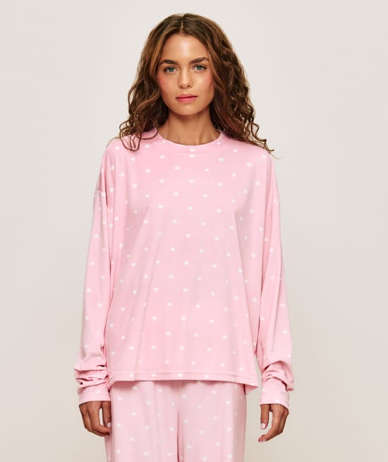 Set with heart-patterned t-shirt and pants;