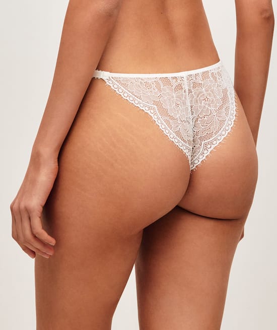 Lace thong;