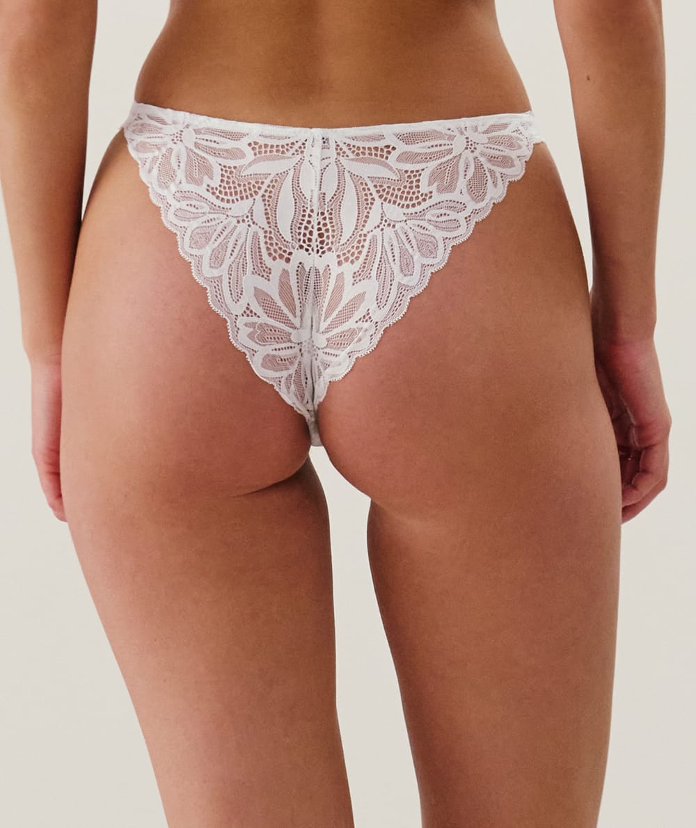 Lace thong;