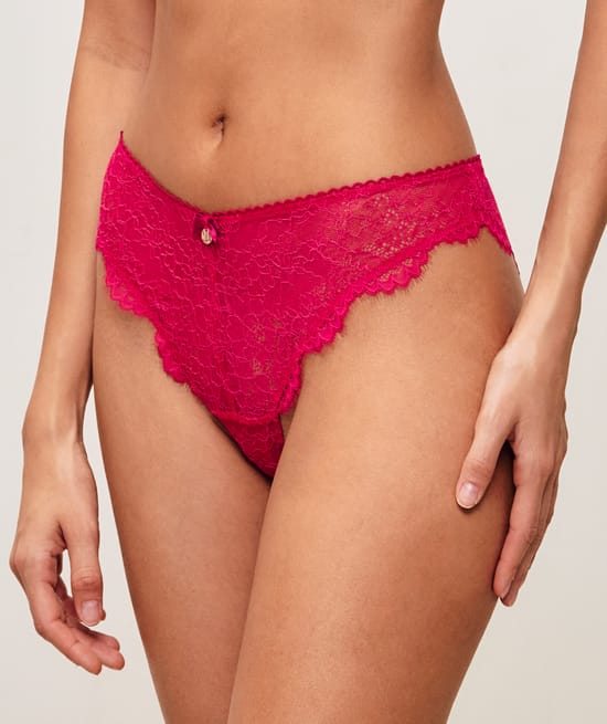  lace thong;