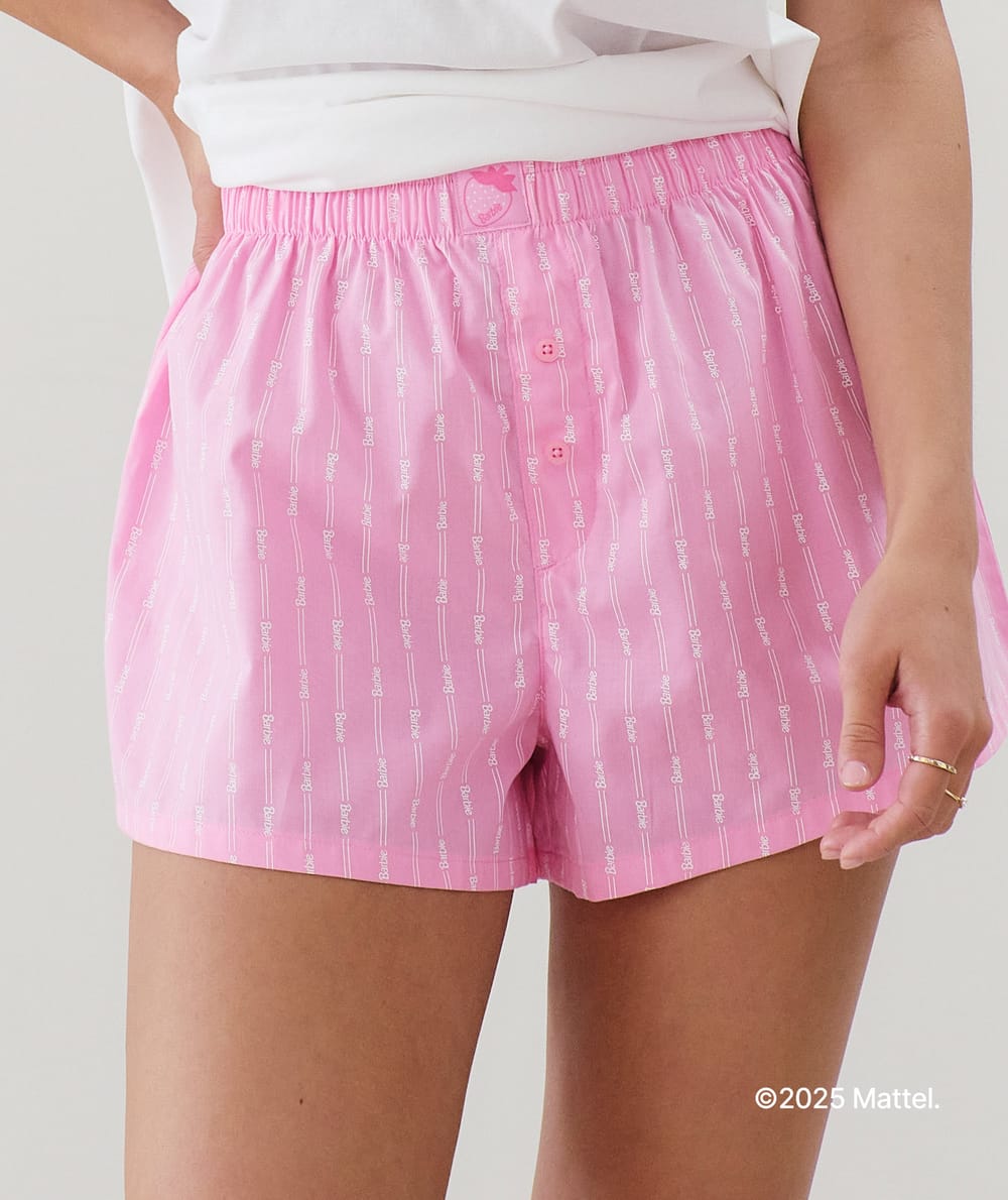 Short Barbie;
