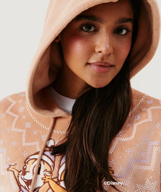 Chip'n Dale velvet sweatshirt;