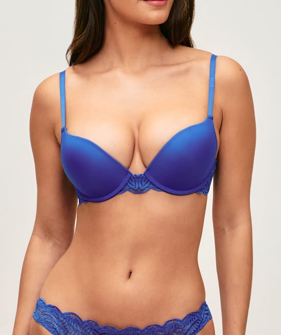 Ultra push-up lace floral bra;