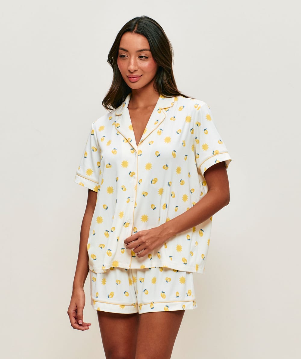 Jersey shirt with sun and lemon patterns;