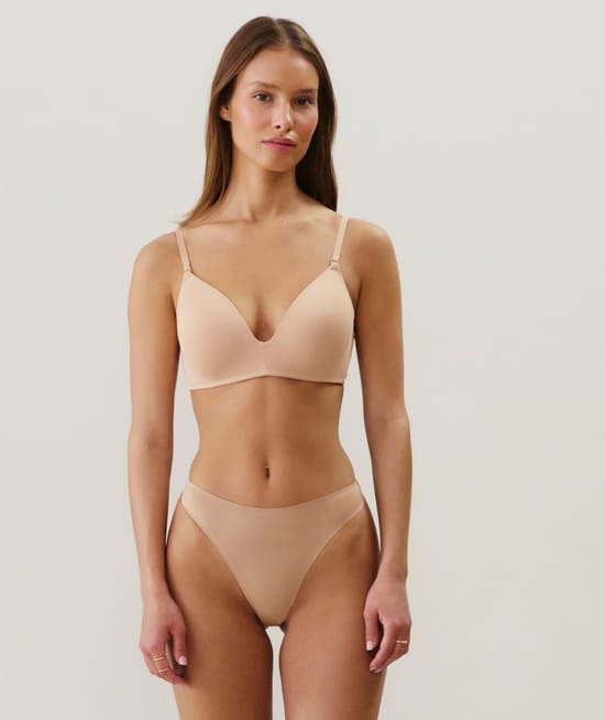 Wireless push-up bra in microfibre;