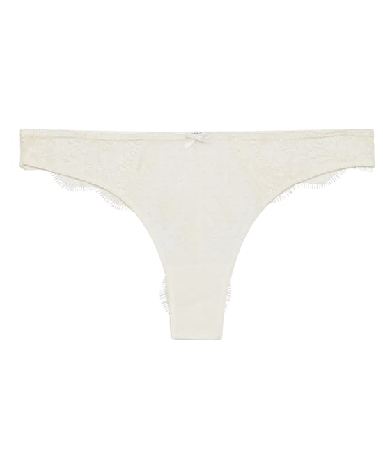 Tanga en dentelle;
