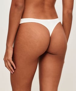 Pack of 3 cotton strings;