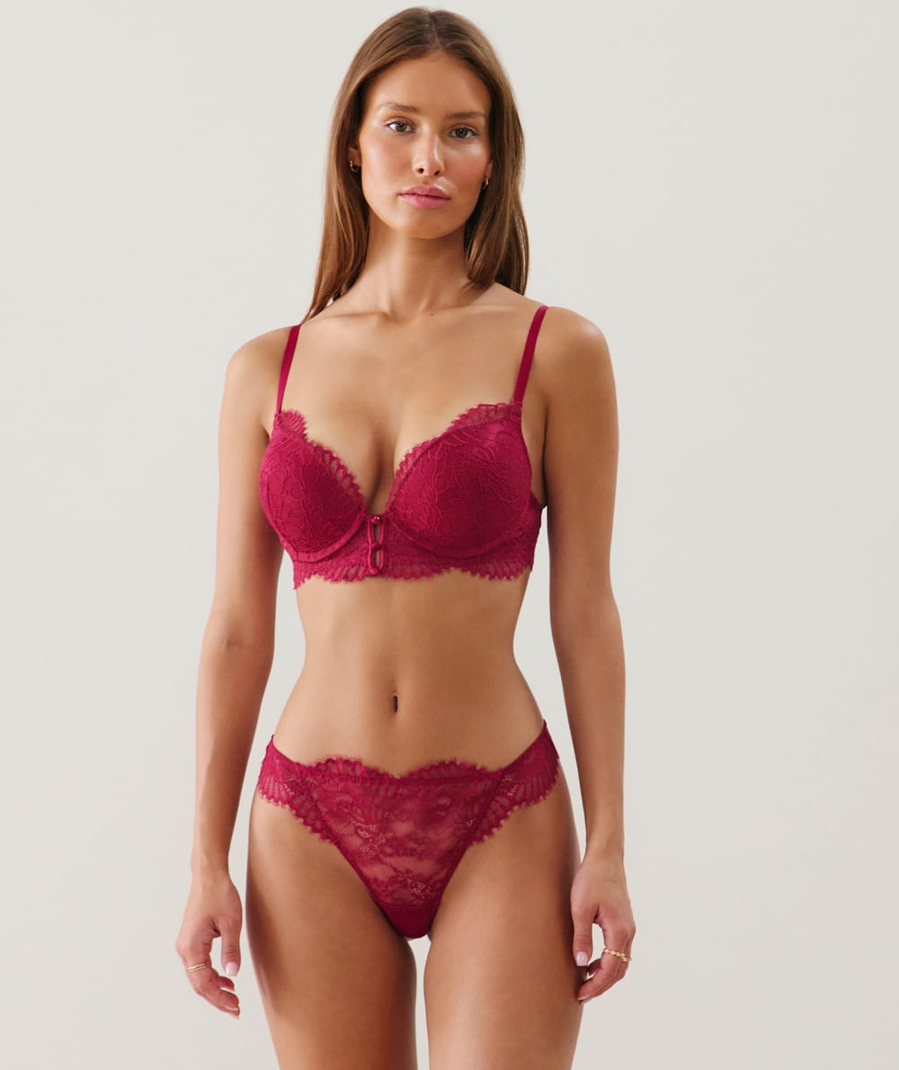 Sujetador ultra push-up de encaje;