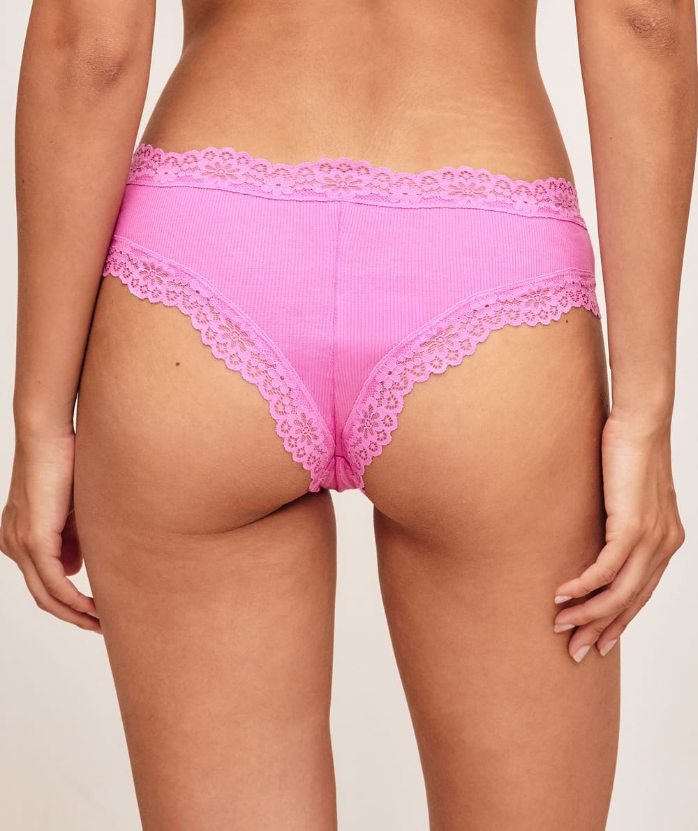 Cheeky in cotton and lace;