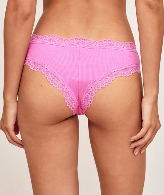 Cheeky in cotton and lace;