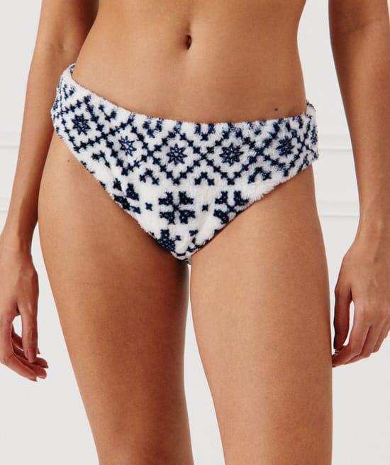 Christmas-patterned fleece briefs;