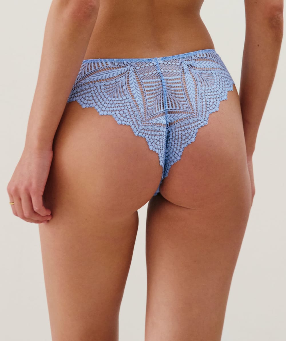 Lace thong;