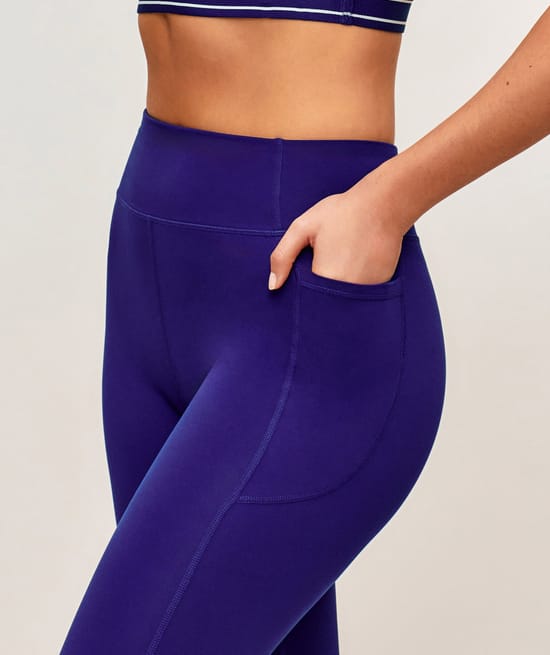 Microfiber sports leggings;