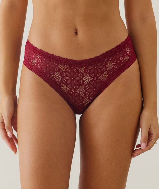 Braga cheeky de encaje;