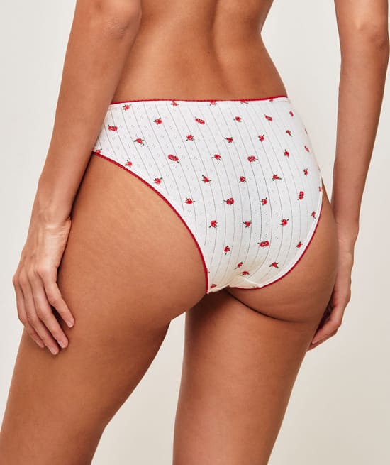 Set of 3 cotton panties;