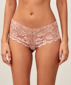 Lace floral shorty;