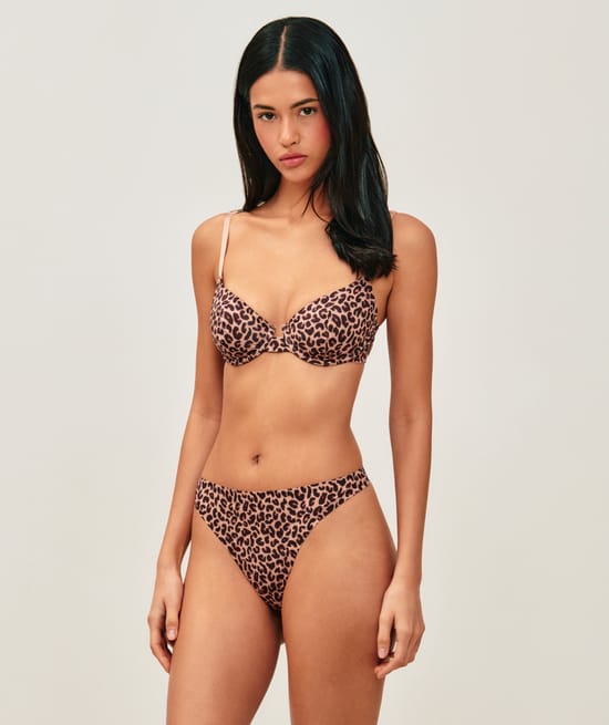 Leopard print microfiber bra;