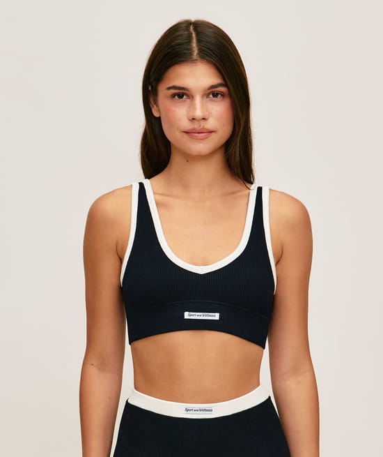 Seamless bra;