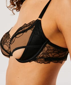 Soutien-gorge corbeille;