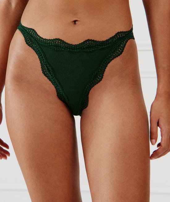 Cotton thong;