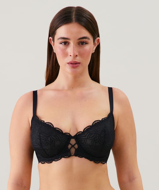Lace balconette bra - black;