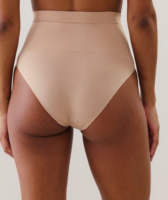 Seamless panties;