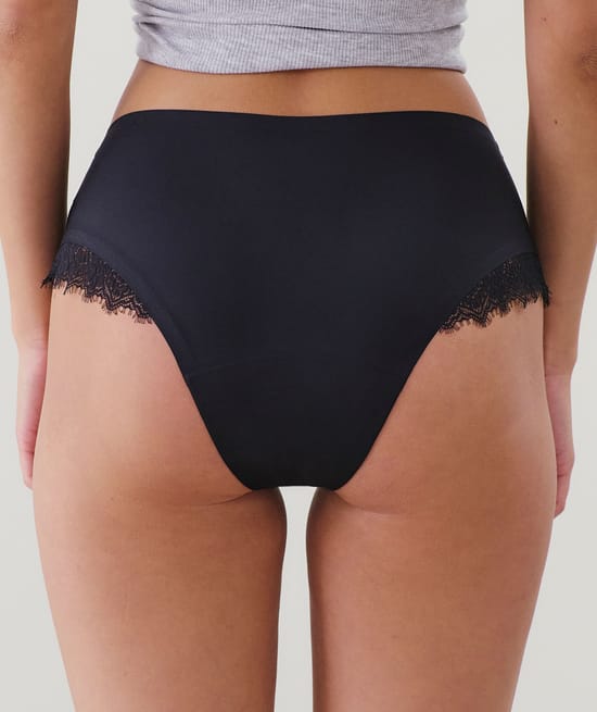 Medium flow - Cheeky menstrual brief;