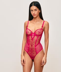 Body corbeille en tulle broderies cerises;
