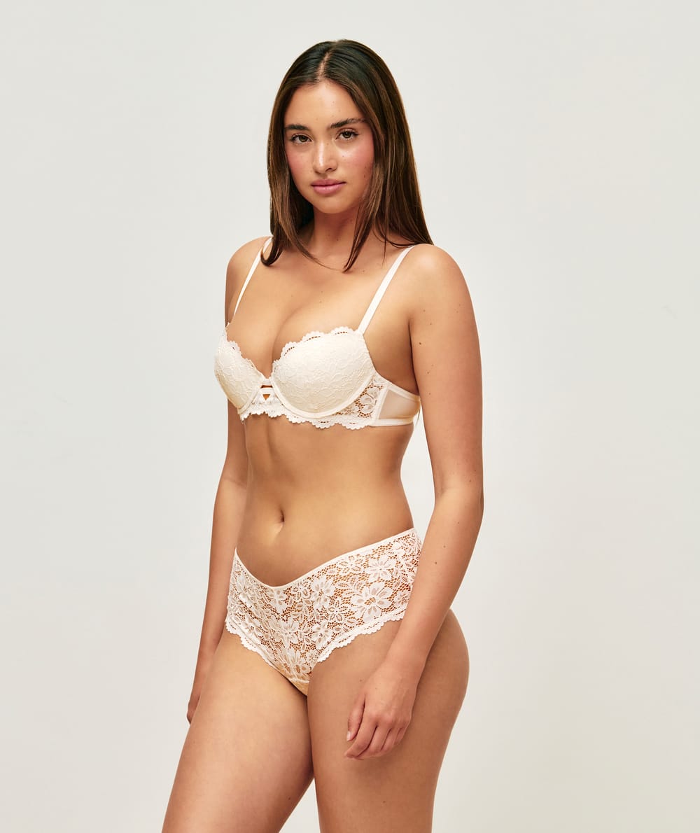 Sost&eacute;n push-up de encaje floral;