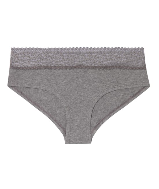 Plain hipsters with leopard lace;