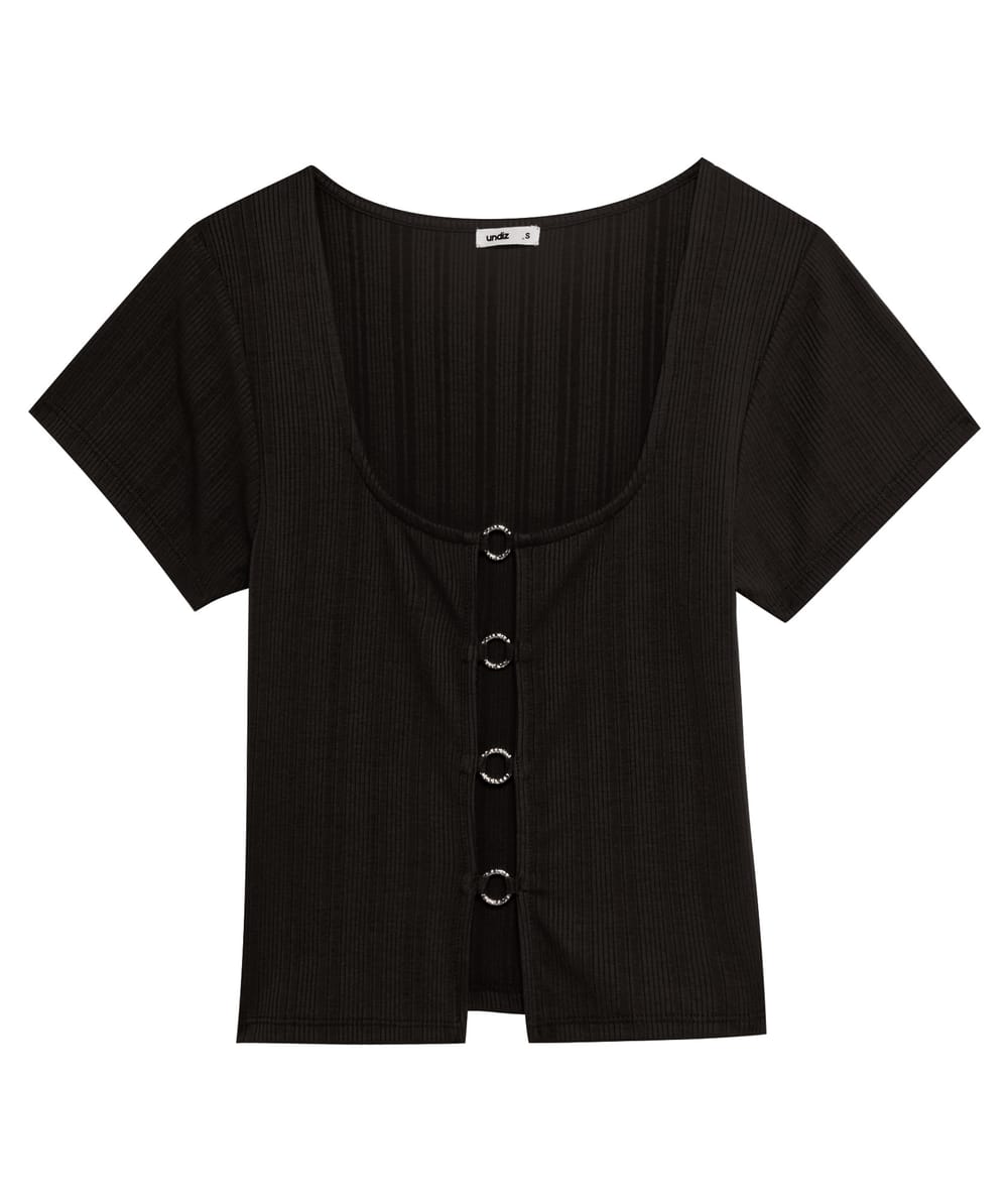 Top avec anneaux dorés;