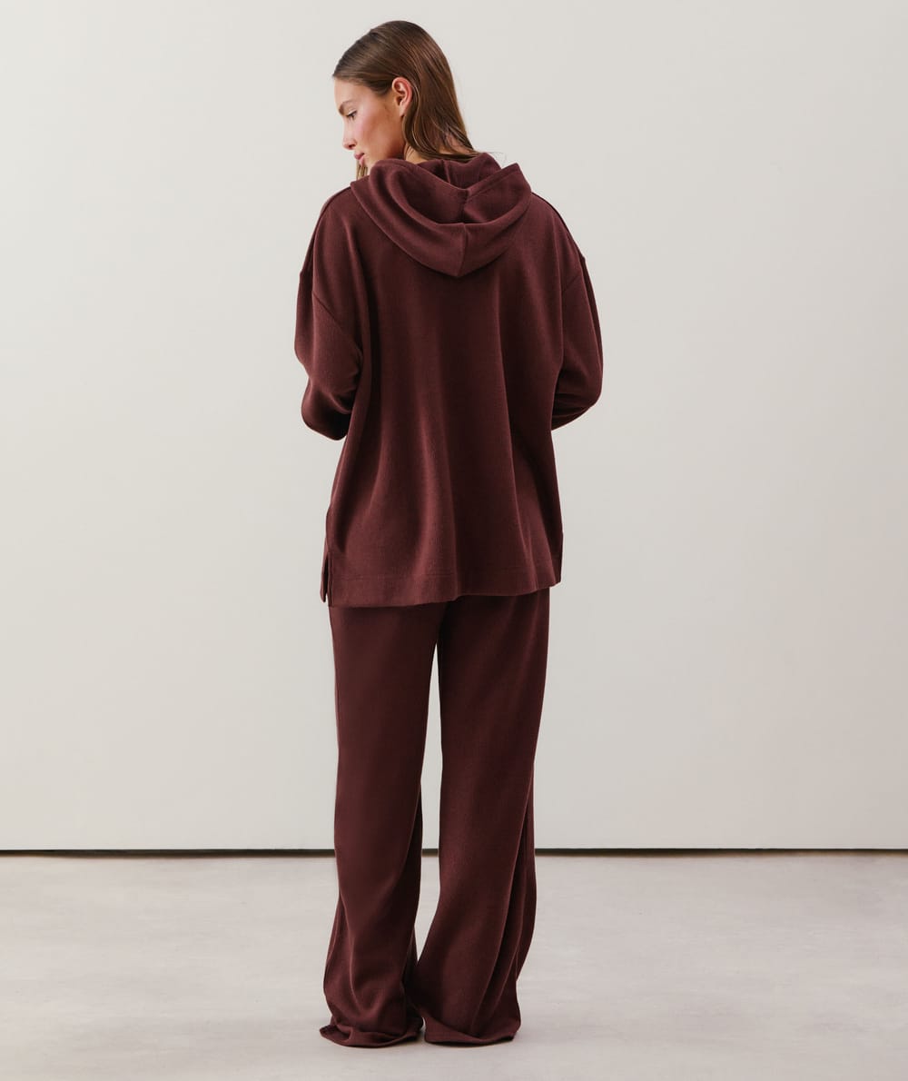 Pantalon en maille côtelé marron;
