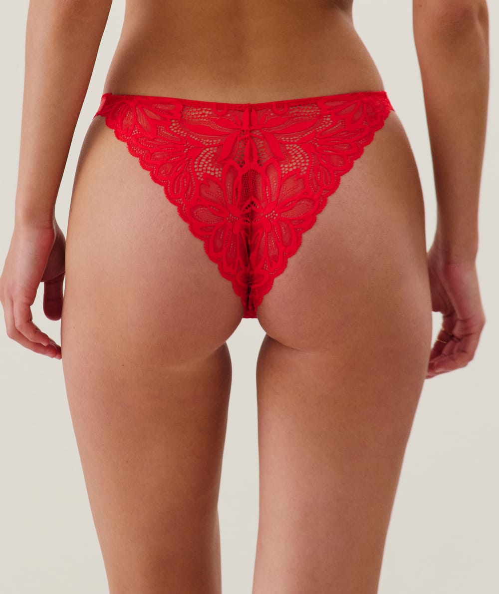 Lace thong;