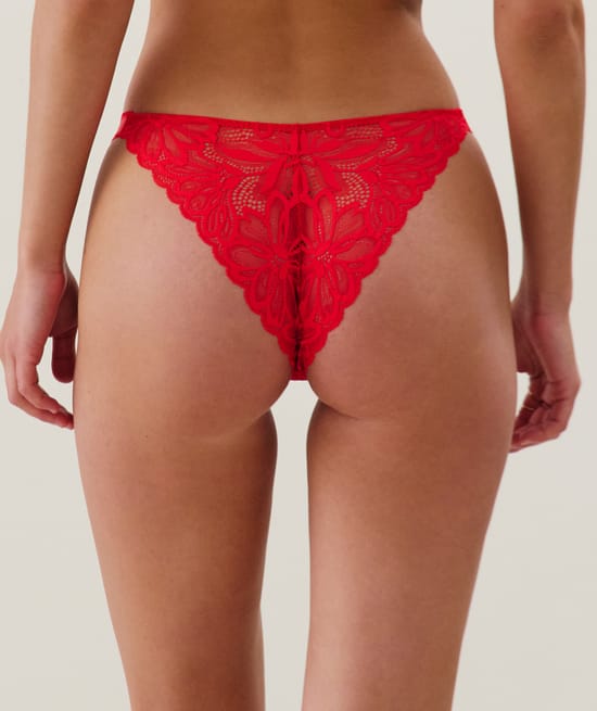 Tanga en dentelle;