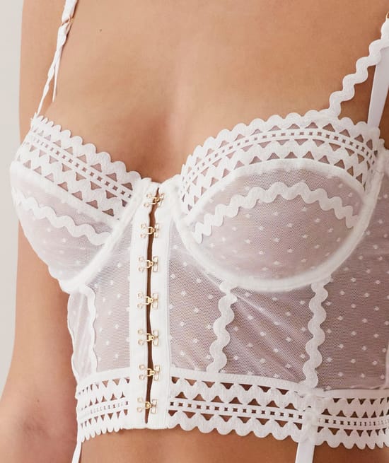 Guêpière en dentelle;