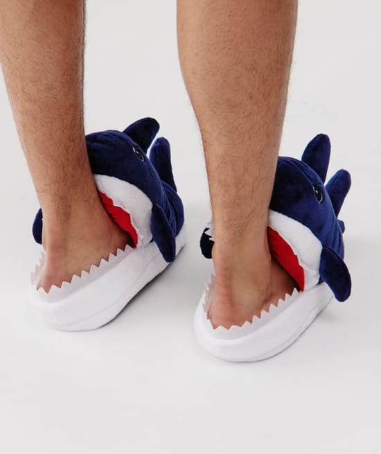 Fleece slippers ;