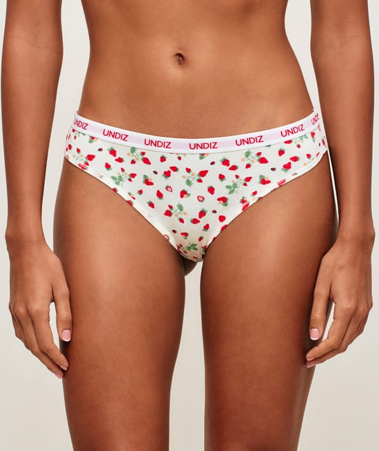 Cotton fabric with strawberries;