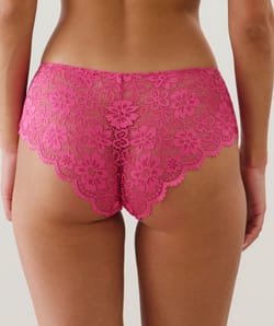Lace shorty;