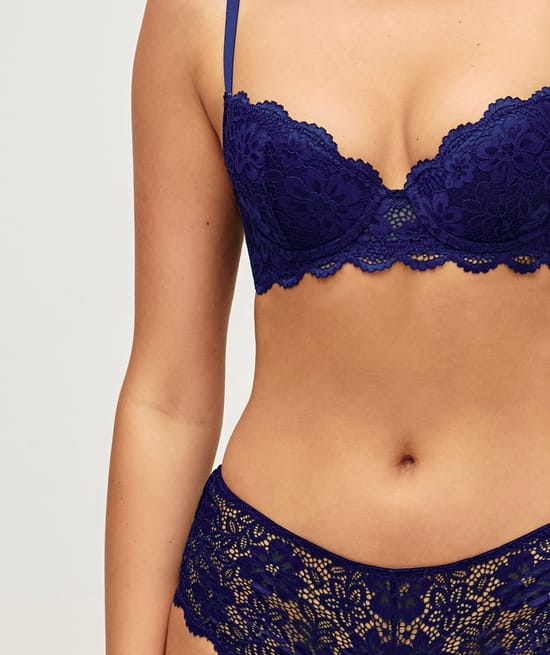 Soutien-gorge ampliforme en dentelle florale;