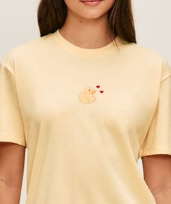 Light jersey t-shirt with a loving duck motif;