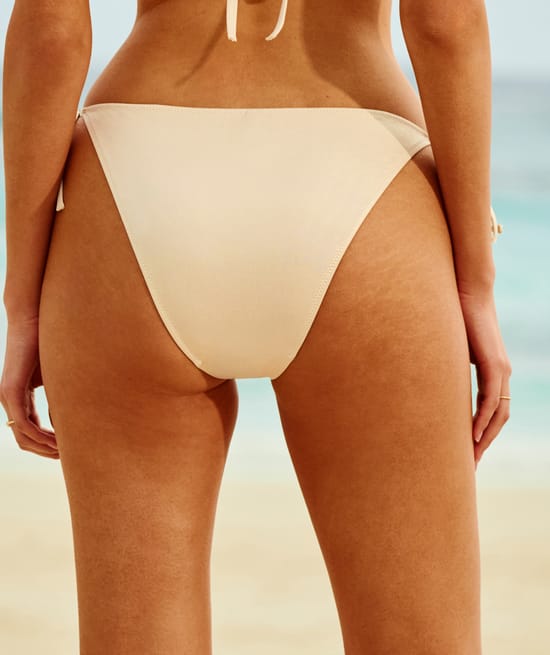Bikini - Swimsuit bottoms;
