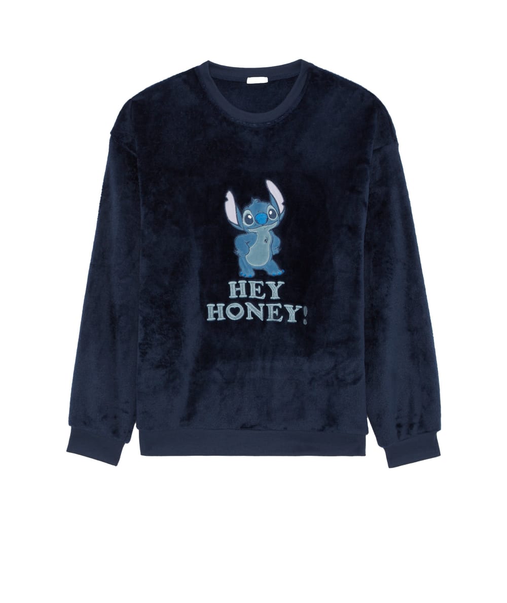 Stitch pyjama set;