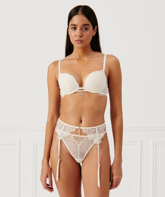 Porte-jarretelles en dentelle;