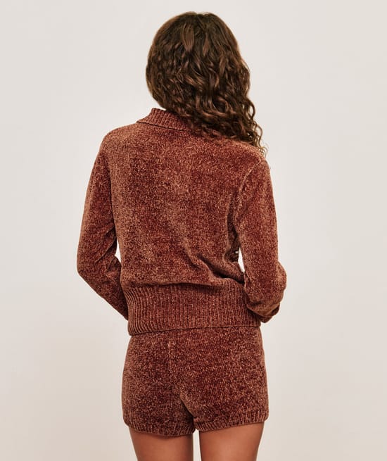Cardigan en maille chenille motif chien;