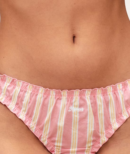 Striped cotton string with 'kisses' embroidery;