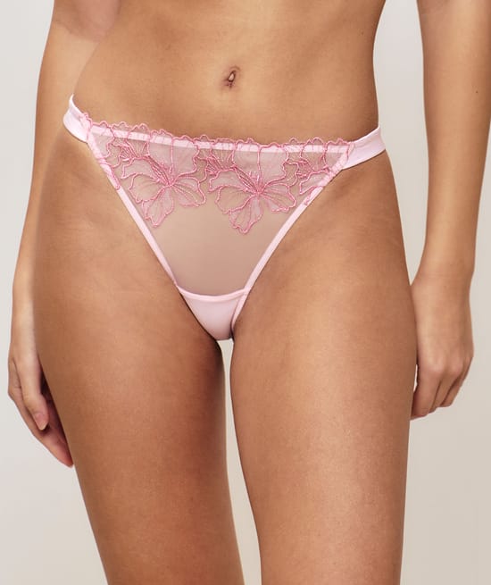 Tanga avec broderies;