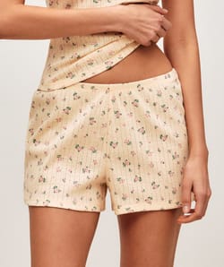 Short en pointelle avec imprim&eacute; fleurs;