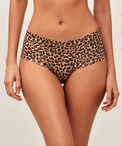 Leopard print microfiber shorty;